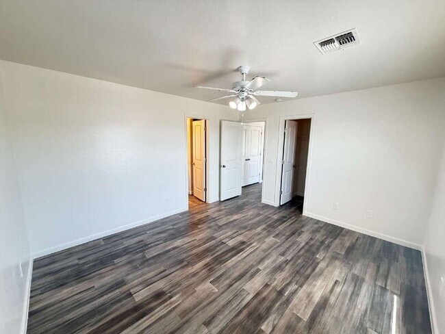Foto del edificio - 3892 N Princeton Ln