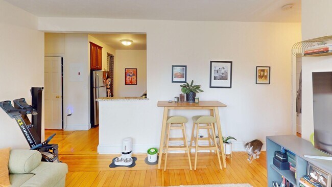 Foto del edificio - 672 Washington St