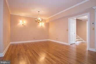 Building Photo - 42 Governors Ln