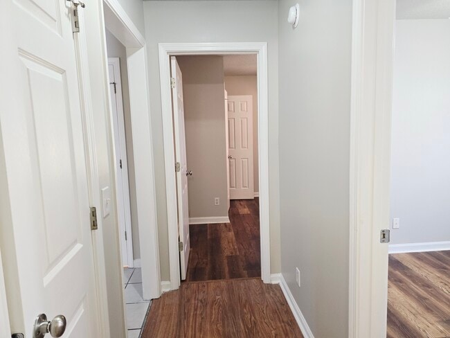 Building Photo - 200 E Mell St