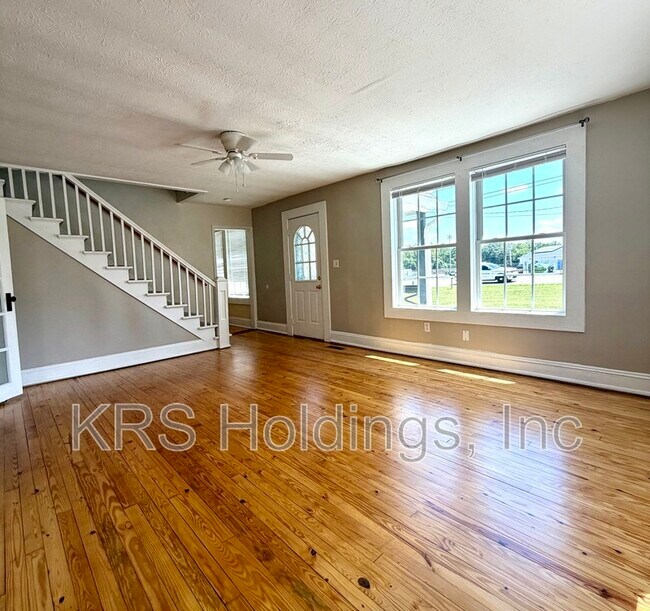 Foto del edificio - 3413 Thomas Jefferson Rd