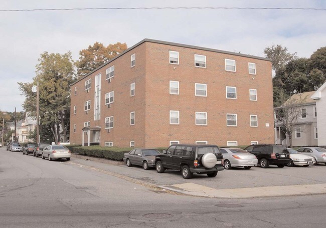 7 Lincoln St Apartments Hyde Park, MA