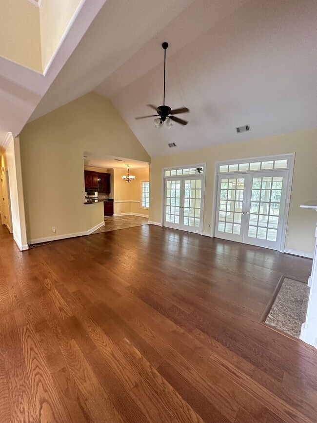 Building Photo - 72 White Oak Bluff