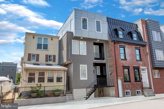 Building Photo - 1214 E Fletcher St