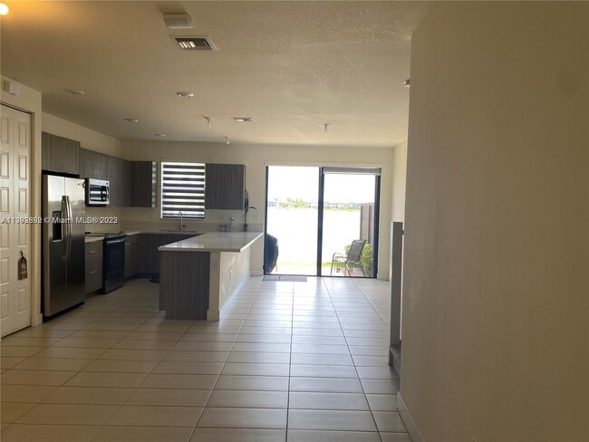 Foto del edificio - 15837 NW 90th Ct