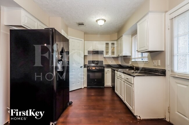 Building Photo - 17538 Bonnie Sean Dr