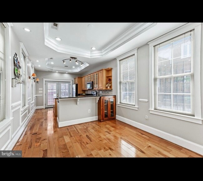 Foto del edificio - 15 N Patterson Park Ave