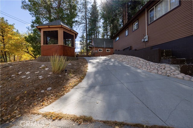 Building Photo - 2242 Deep Creek Dr