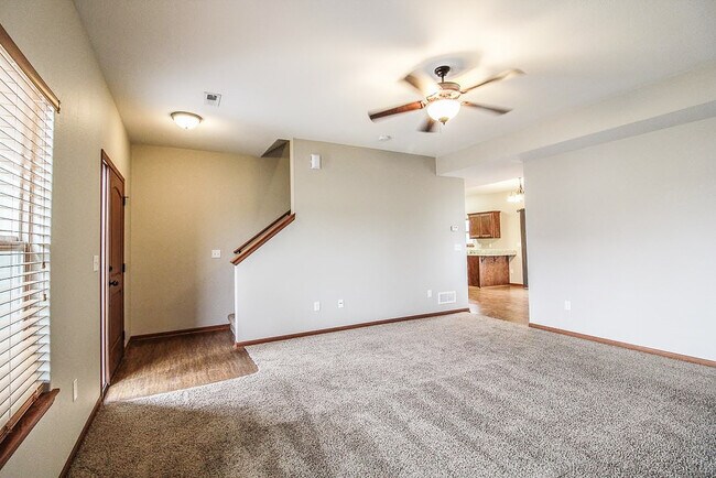 Building Photo - 2603 Buttonwood Dr