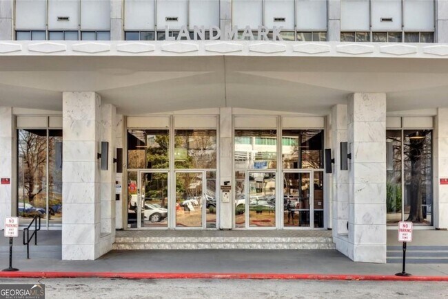 Foto del edificio - 215 Piedmont Ave NE