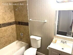 Foto del edificio - 5411 Retablo Ave