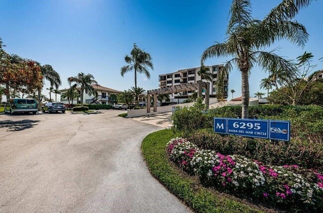 Foto del edificio - 6295 Bahia Del Mar Cir