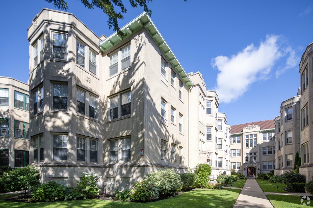 Foto principal - 1416 W Lunt Ave