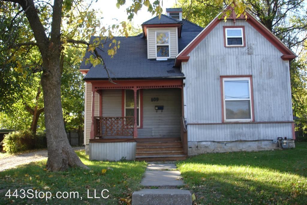 Primary Photo - 3 br, 1 bath House - 809 North Garth St.