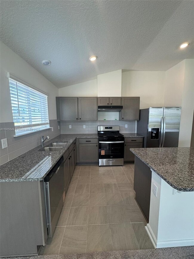 Foto del edificio - 55 Signet Cir