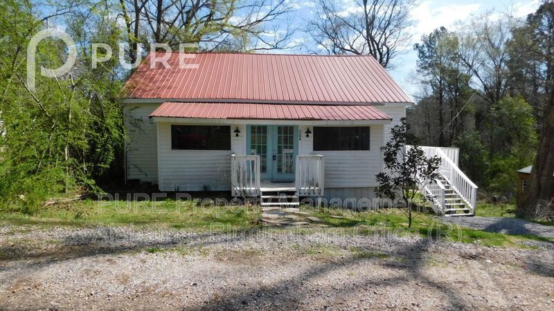 Foto principal - 38 Strickland Dr