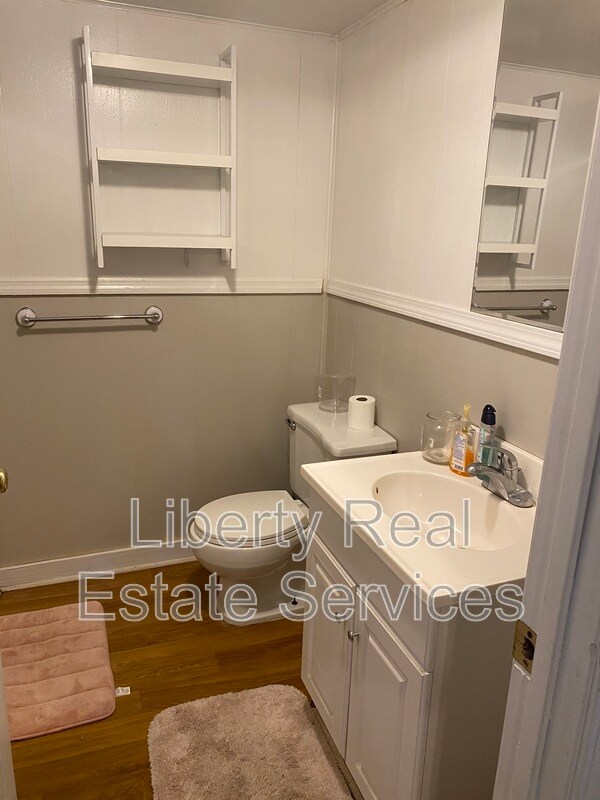 Foto del edificio - 294 S McDonald St