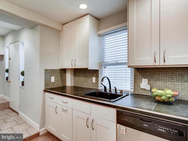 Foto del edificio - 2941 Hudson St