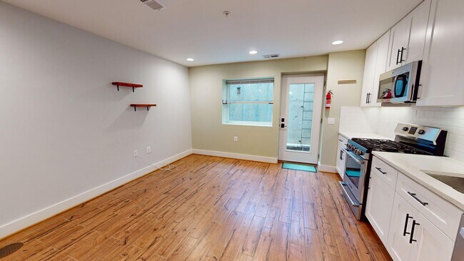 Foto del edificio - Georgia Ave Spacious One Bedroom W/Private...