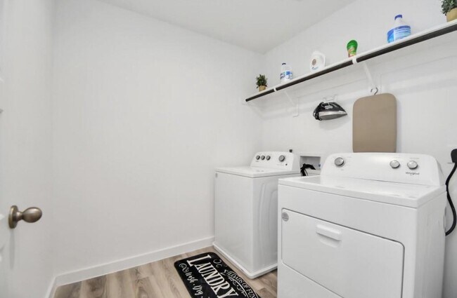 Building Photo - 2913 Needham Gdn Ln