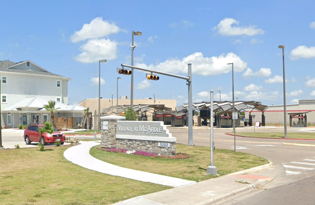Foto del edificio - 5302 McArdle Rd