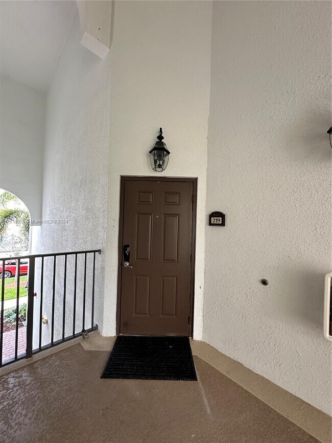 Foto del edificio - 10630 NW 88th St