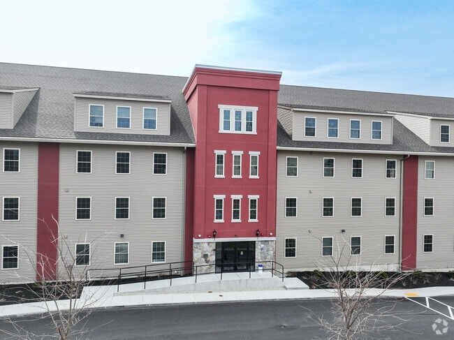 Foto del edificio - Fownes Mill-Large Rooms-Heated Garage-Welcome Home!