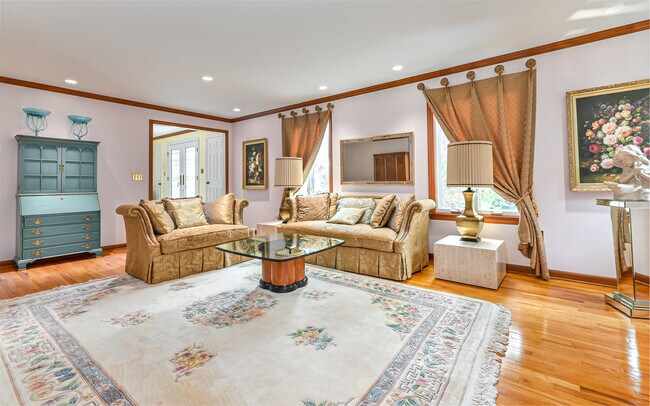 Foto del edificio - 3169 Henrich Farm Ln