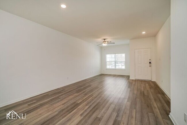 Building Photo - Coming Soon!