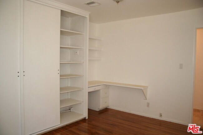 Building Photo - 9814 Baden Ave
