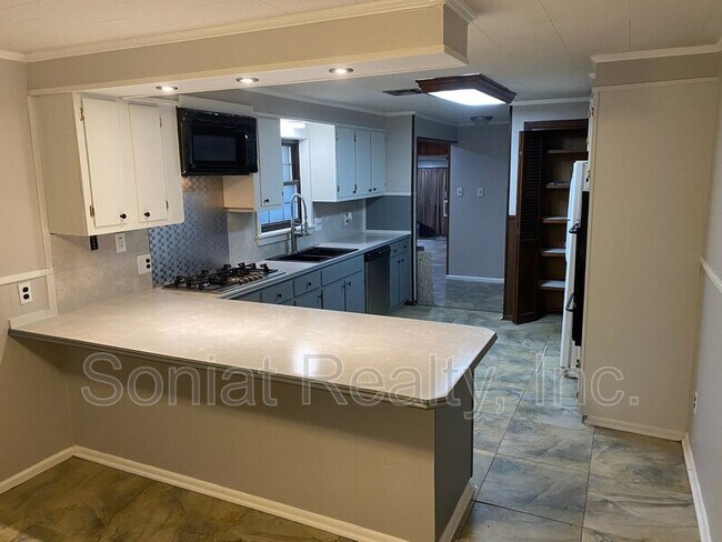 Foto del edificio - 119 Planters Canal Rd