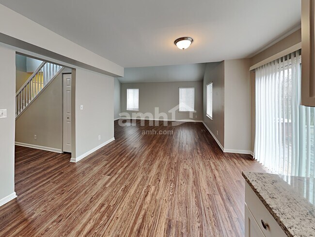 Foto del edificio - 21748 W Knollwood Dr