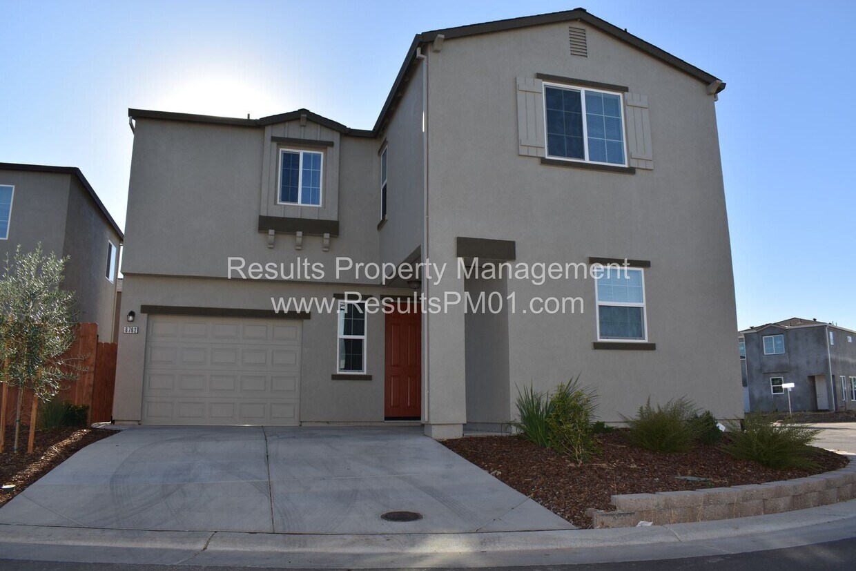 Primary Photo - 4 br, 2.5 bath House - 6762 Mangosteen Ln