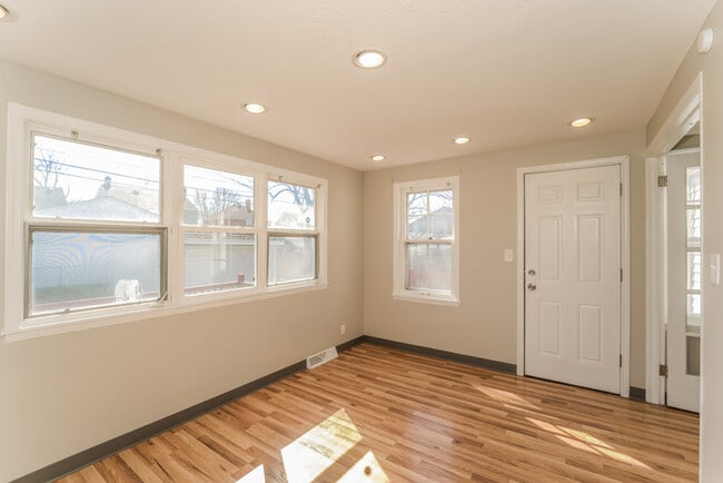 Building Photo - 19430 Monterey Ave