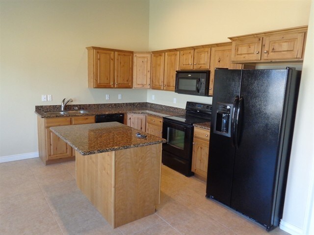 Building Photo - 1109 S Durham Circle