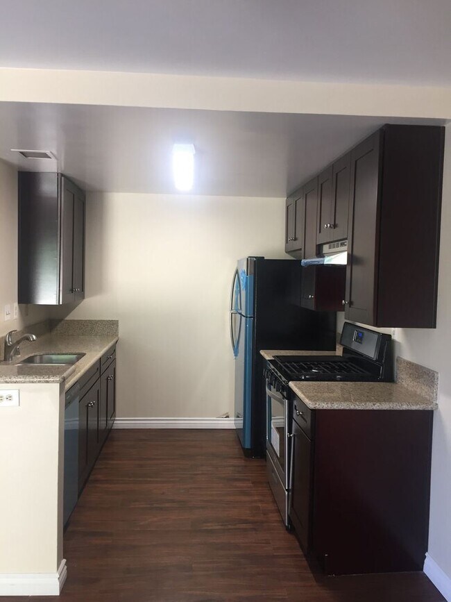 800 E Chase Ave, El Cajon, CA 92020 Room for Rent in El Cajon, CA