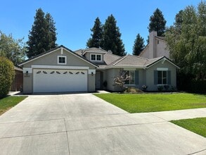 Building Photo - 4207 W Redding Ave