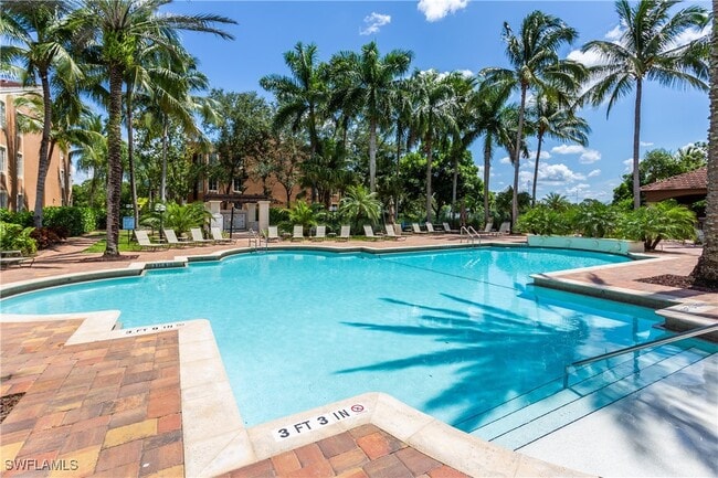 Foto del edificio - 1225 Reserve Way