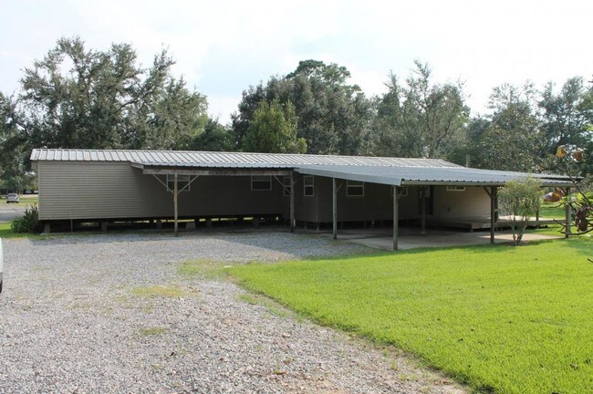 Building Photo - 38248 LA Hwy 74