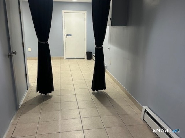 Foto del edificio - 2136 Barnum Ave