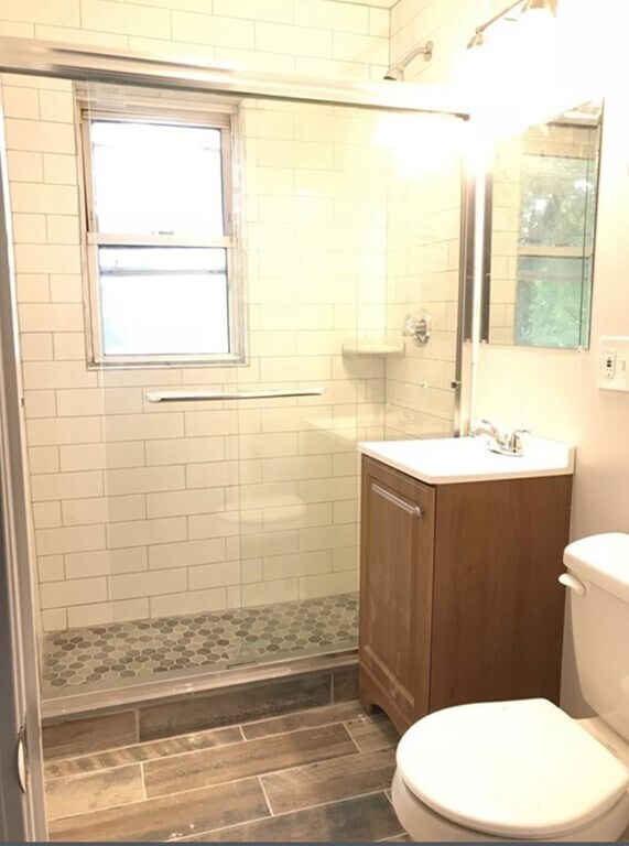 Building Photo - 114 Thornton St