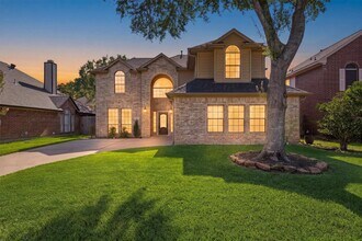 Building Photo - 19307 Pinewood Bluff Ln