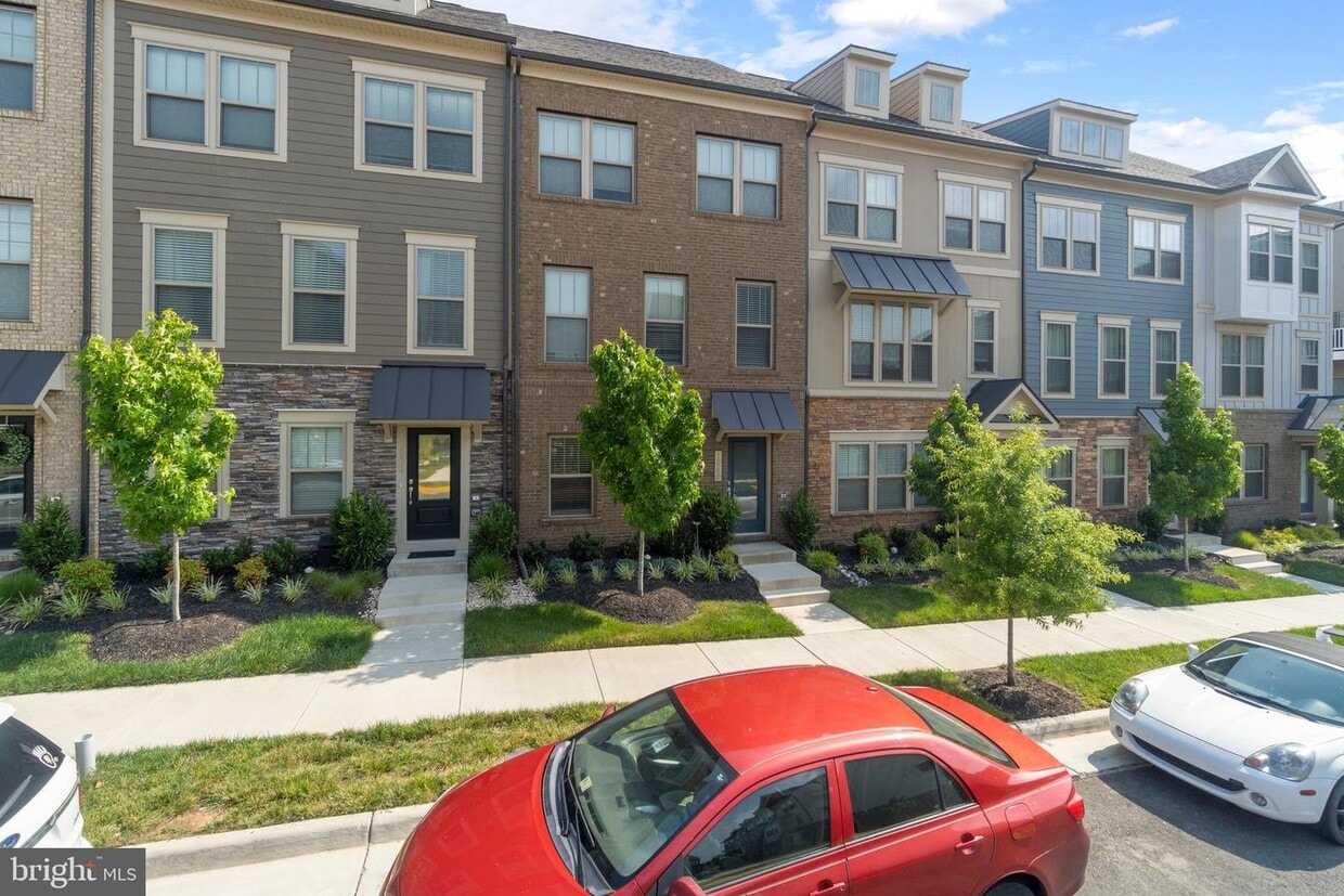 1040 Cantina Terrace SE, Leesburg, VA 20175 Townhome Rentals in