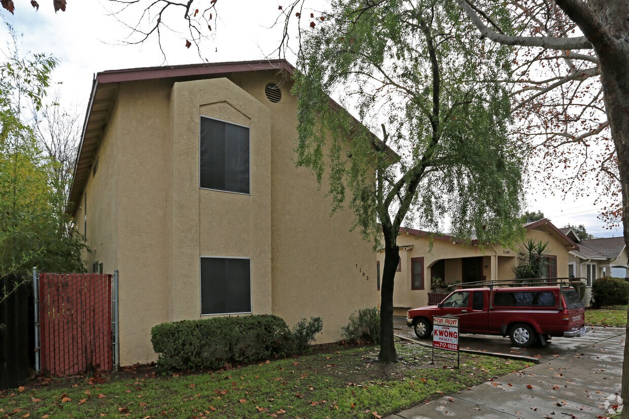 Foto del edificio - 2105-2108 10th St