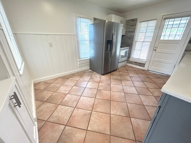 Breakfast nook - 3000 S Sherman St