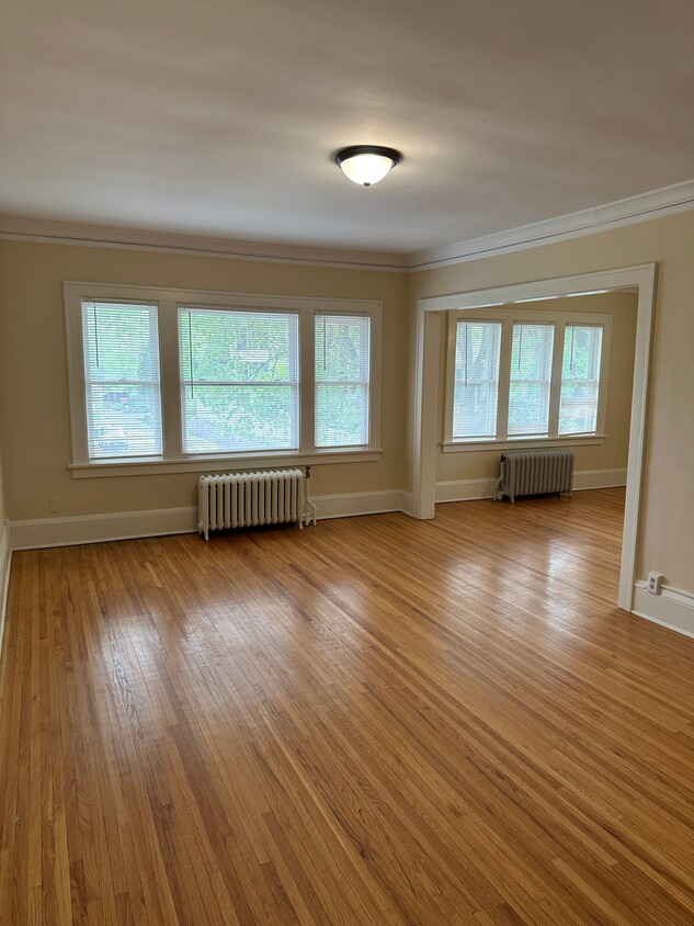 Living Room To Dining Room - 2816 Xerxes Ave S