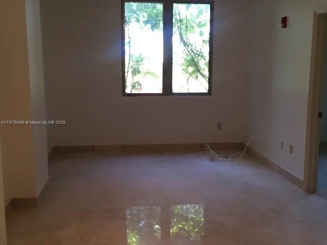 Foto del edificio - 2630 SW 28th St