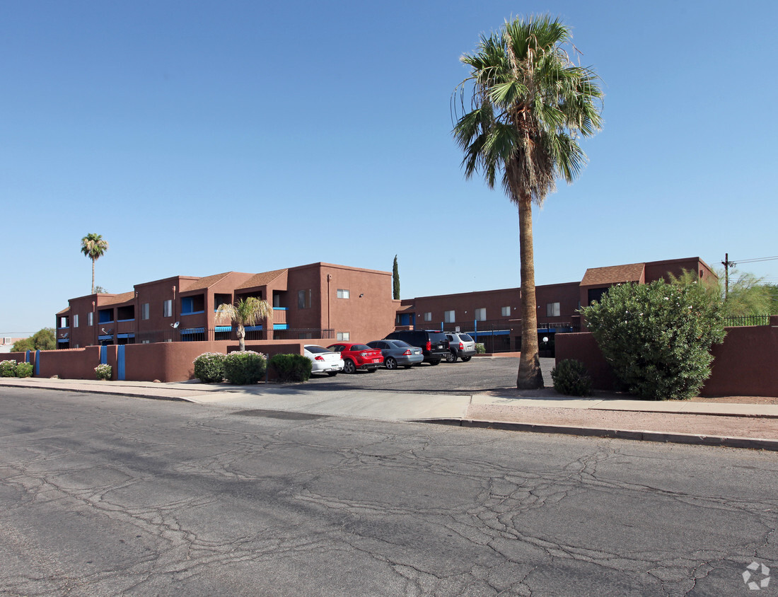 Primary Photo - Meadow View Apartments