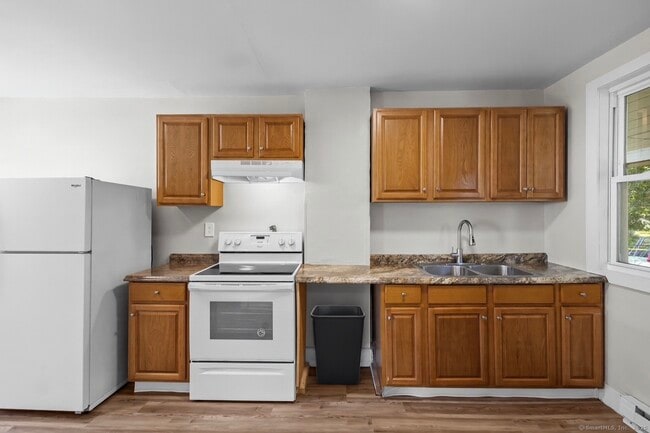 Building Photo - 61 Boys Ave