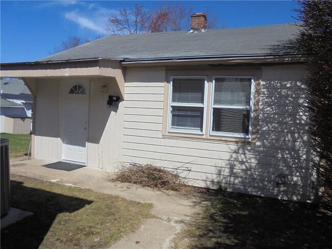 Building Photo - 188 Arnold Rd